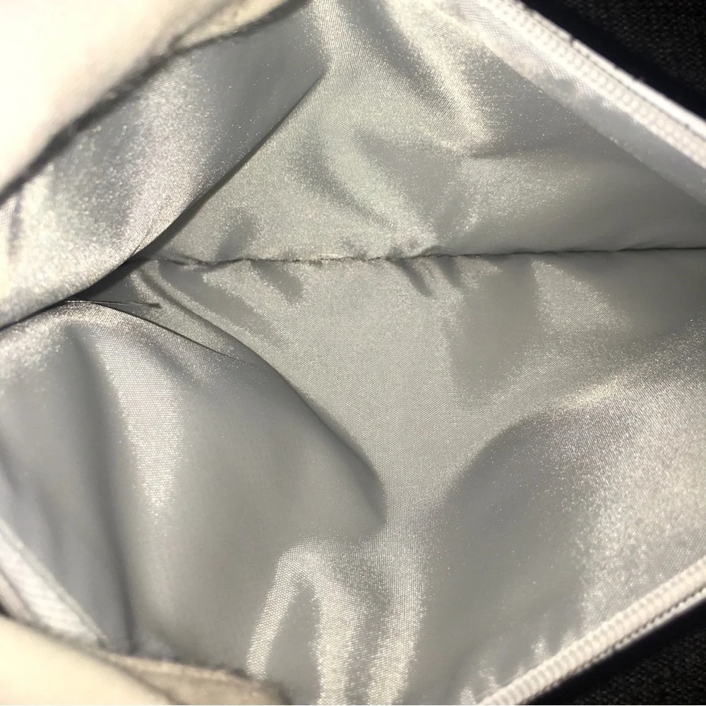 MAC Essentials Pouch - Picture 4 of 4